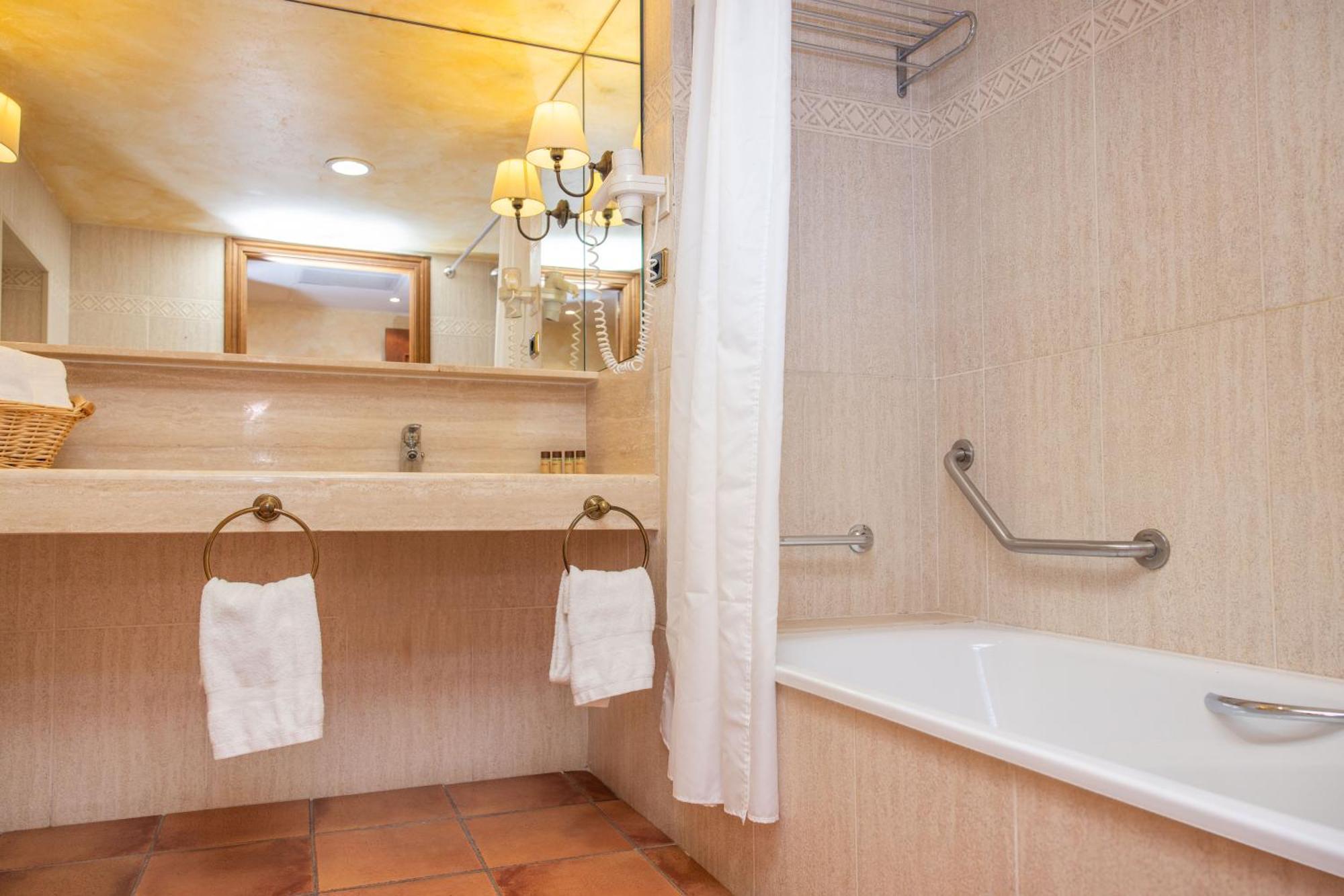 Rvhotels Vila De Tossa (Adults Only) 또사데마르 외부 사진